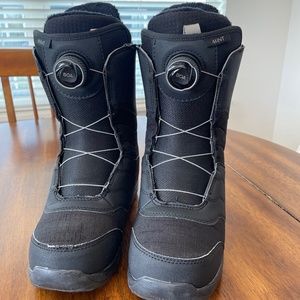 Burton Mint Boots